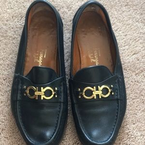Navy Ferragamo Flats, Women’s Size 8